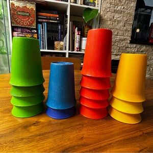 Tupperware set of 14 vintage bell tumblers in green, red, yellow and blue